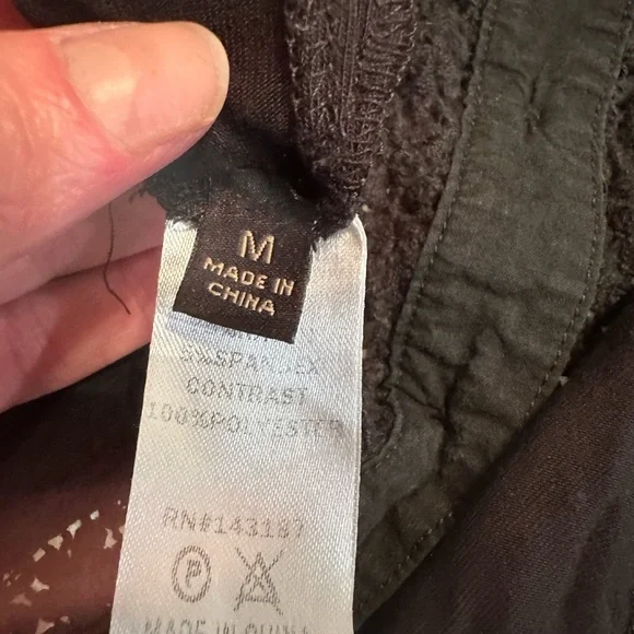 Blush Brand Button down dress tank top. Size medium - Picture 6 of 9